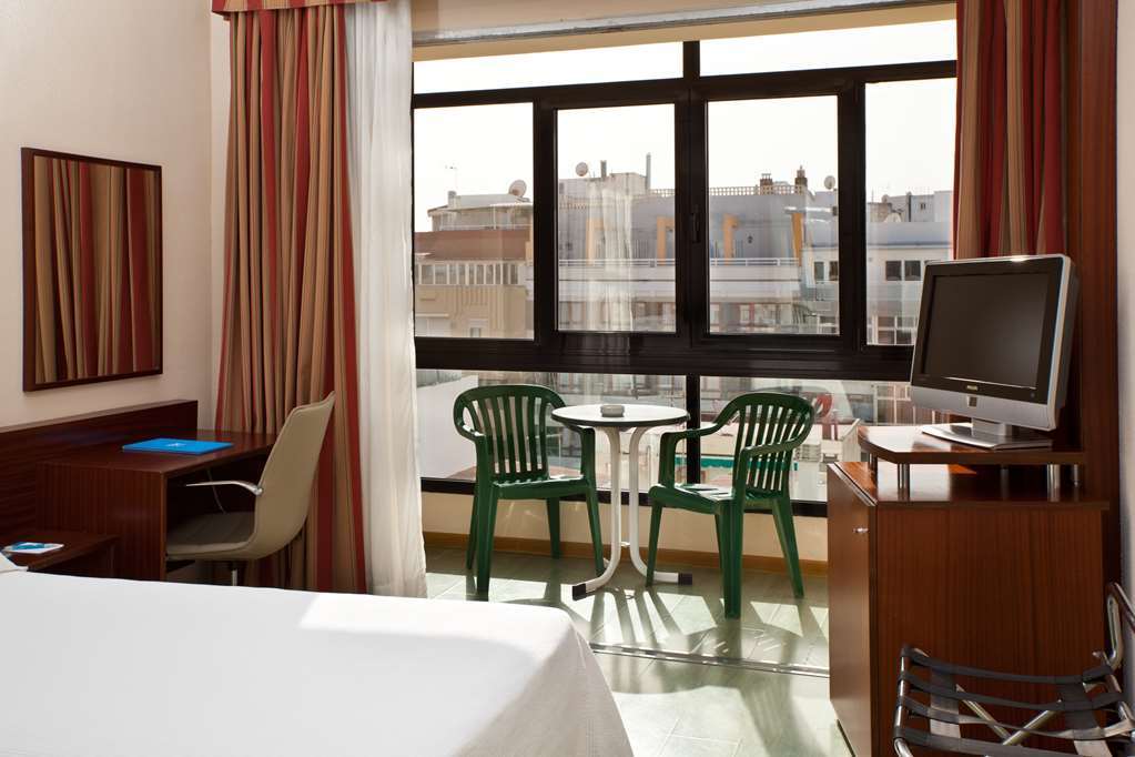 Nh Las Palmas Playa Las Canteras Chambre photo